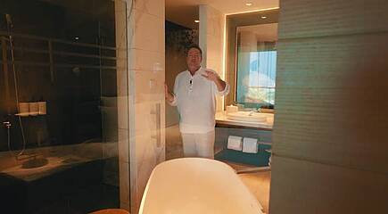 Kais Zimmercheck im 5* InterContinental Ras Al Khaimah